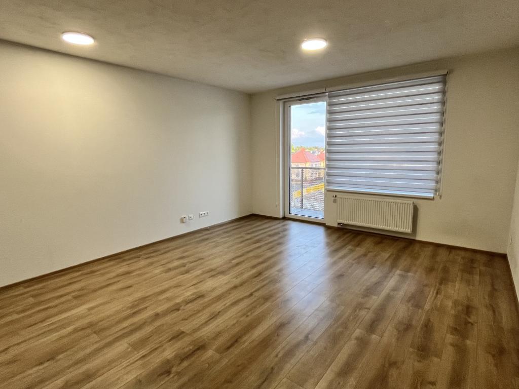 Pronájem bytu 1+kk 34 m2