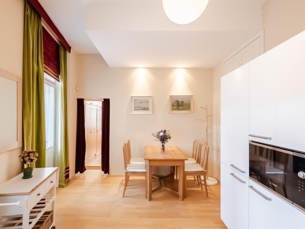 Pronájem bytu 1+1 45 m2