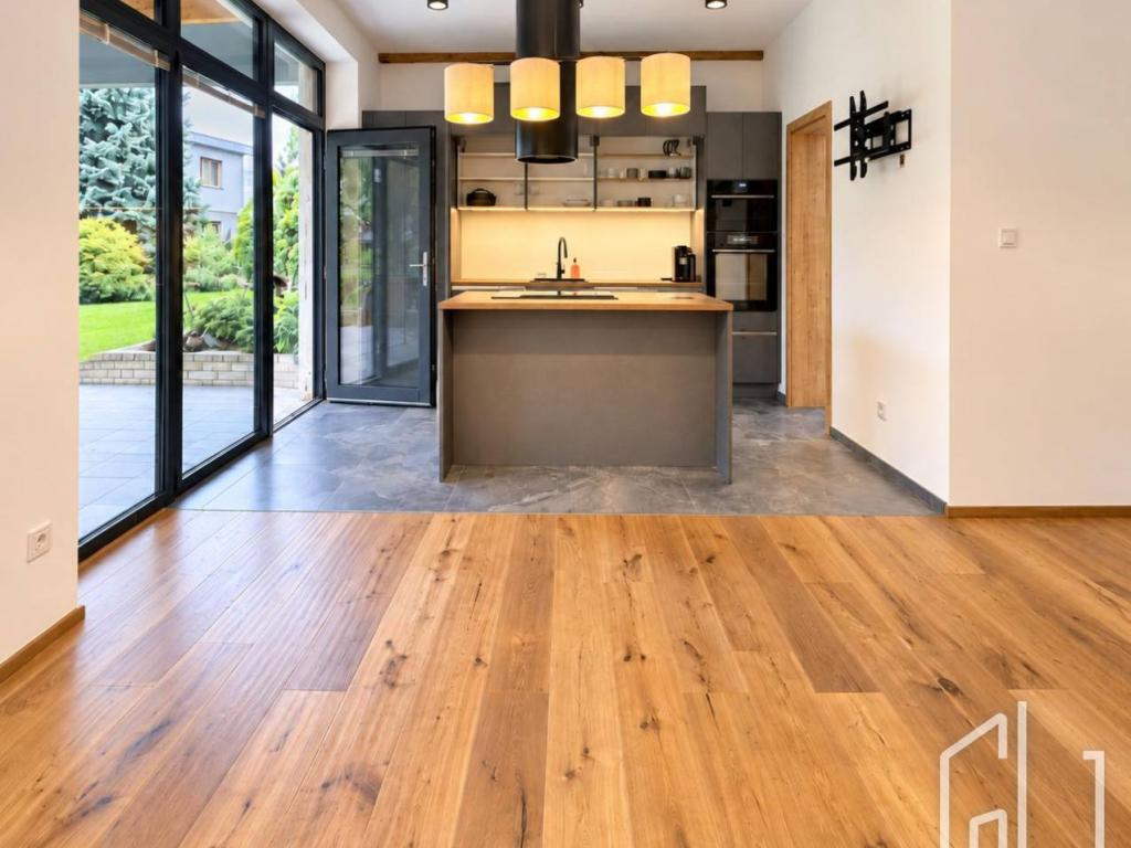 Pronájem bytu 2+kk 60 m2