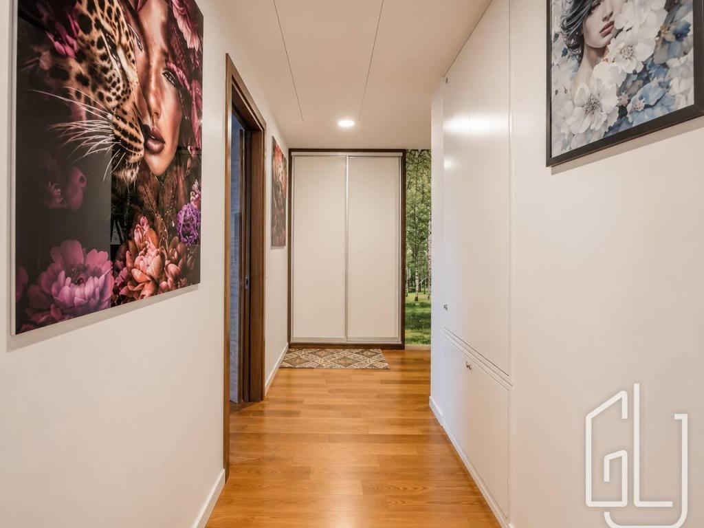 Pronájem bytu 2+kk 75 m2, Praha – náhled fotky 12