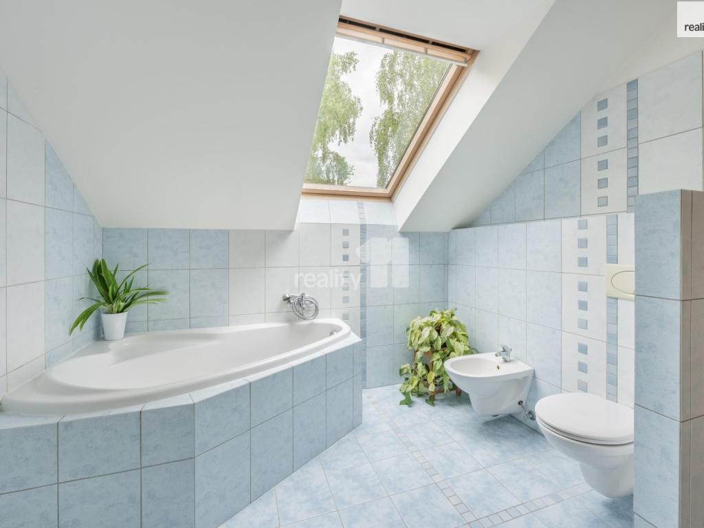 Prodej domu 200 m2, Kamenice – náhled fotky 19