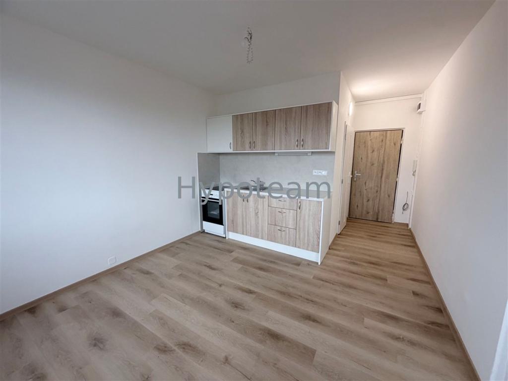 Pronájem bytu 1+1 35 m2