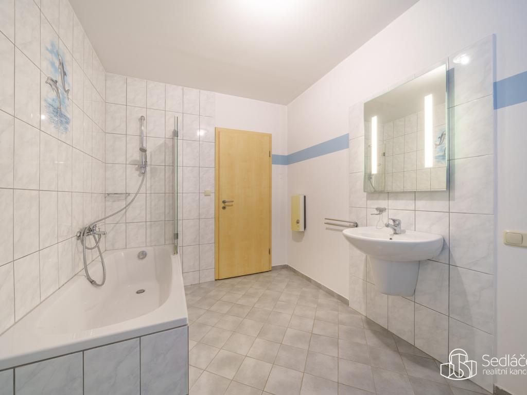 Prodej domu 105 m2, Oloví – náhled fotky 9