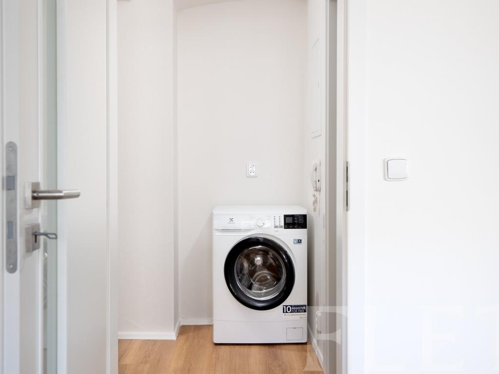 Pronájem bytu 1+kk 25 m² – pohled 6
