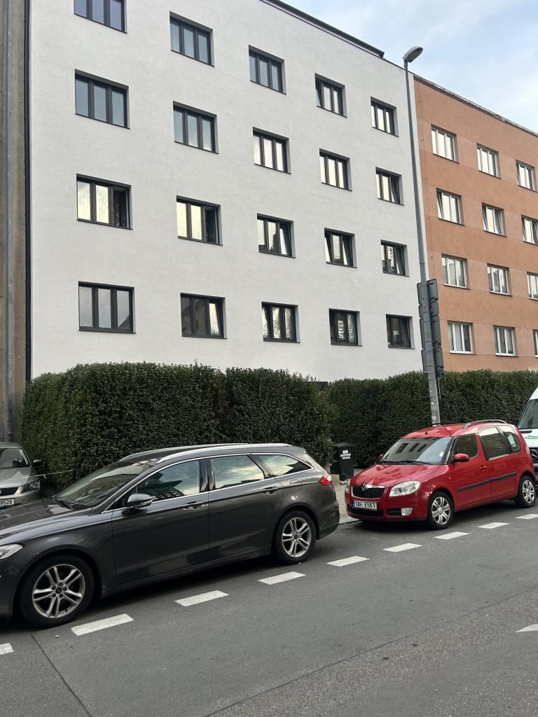 Pronájem bytu 2+kk 55 m2, Praha – náhled fotky 19