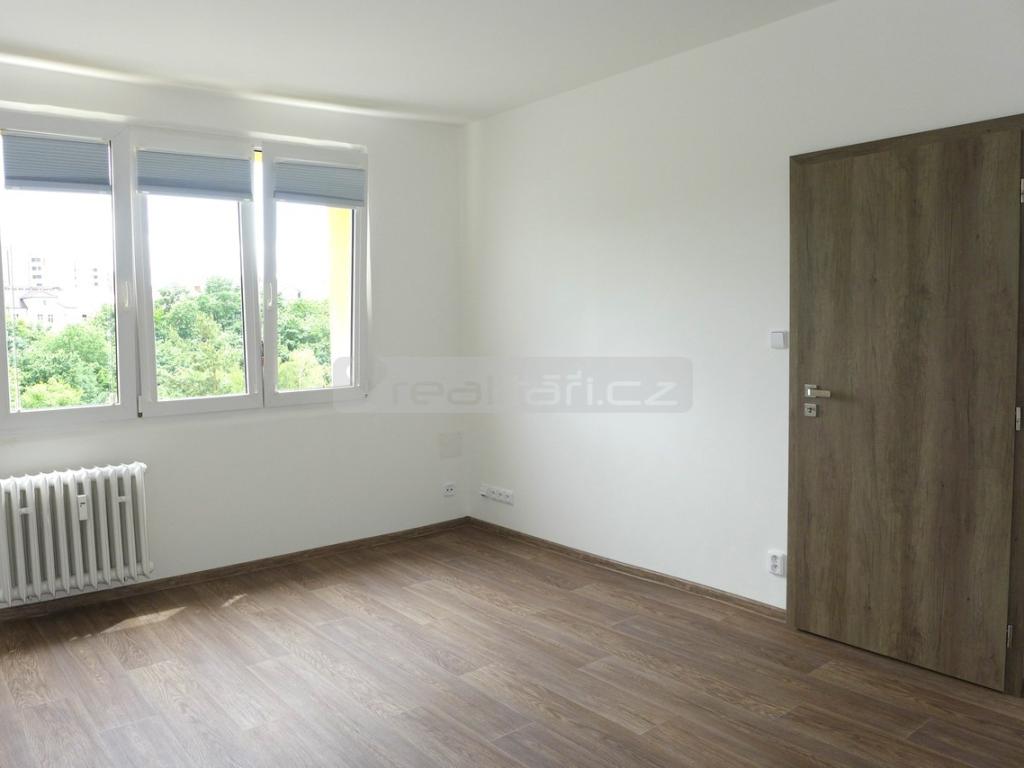 Pronájem bytu 1+1 35 m2