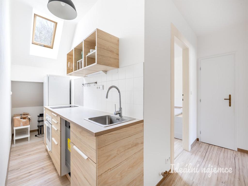 Pronájem bytu 2+kk 46 m2