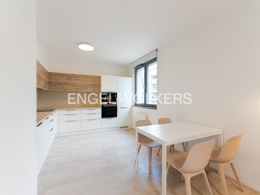 Pronájem bytu 2+kk 65 m2