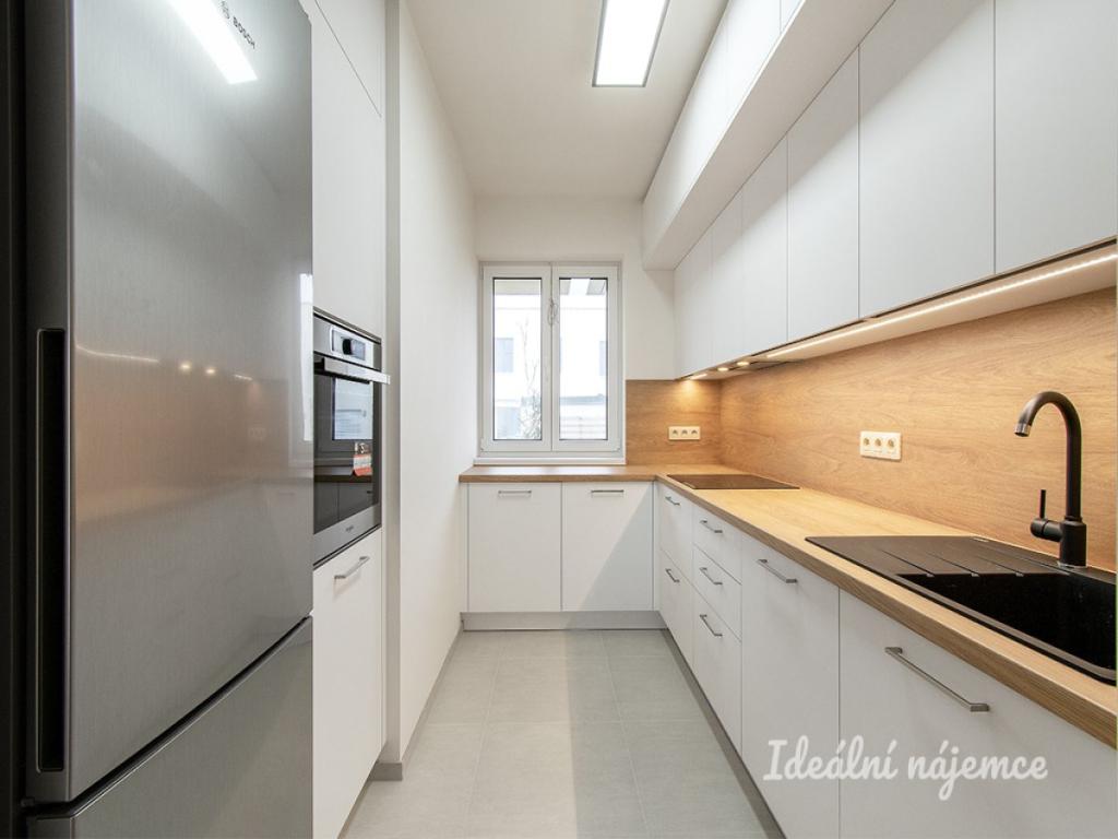 Pronájem bytu 4+kk 107 m2