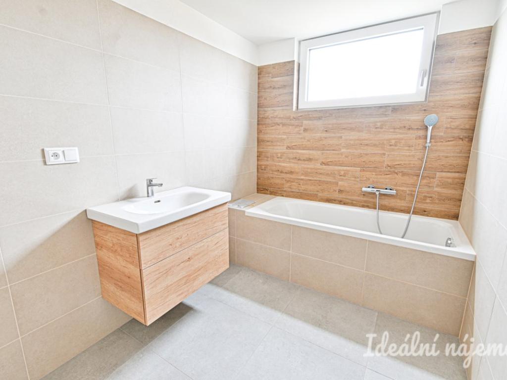 Pronájem bytu 2+kk 60 m2