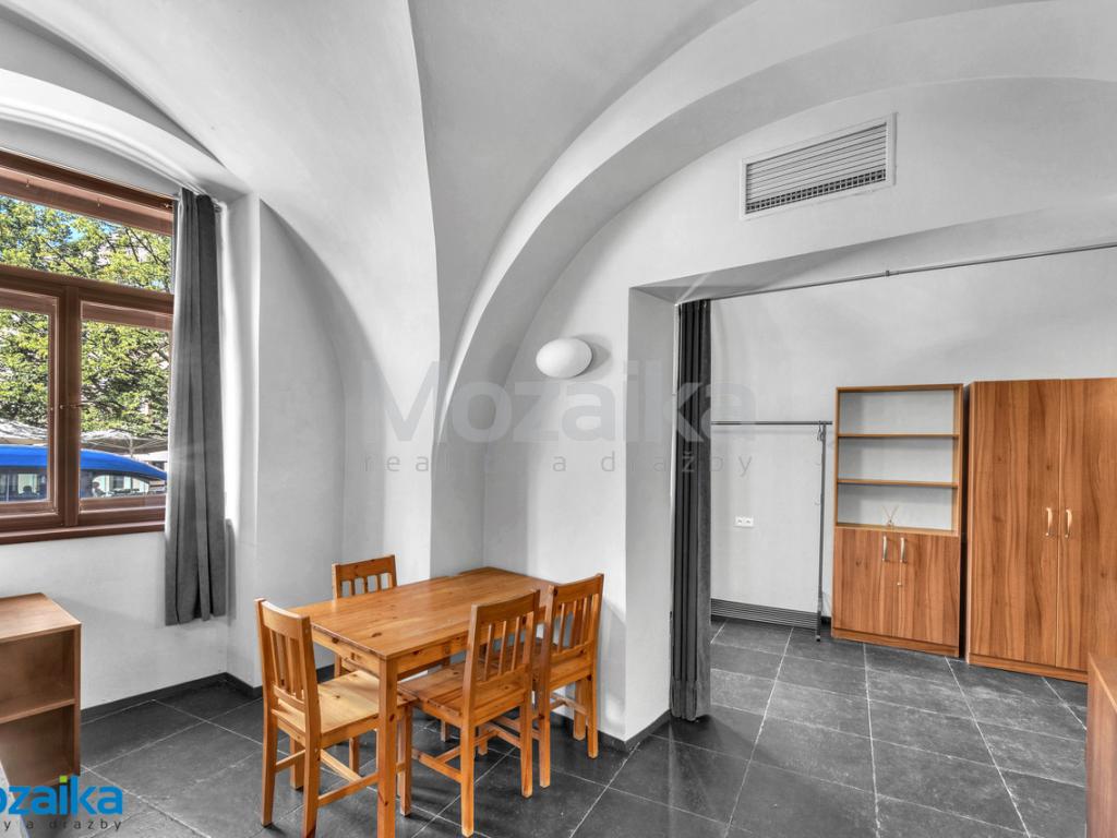 Pronájem bytu 2+kk 80 m2