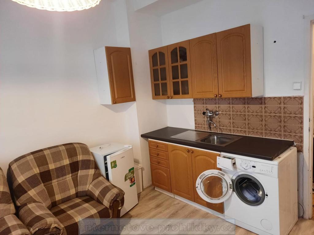 Pronájem bytu 1+kk 37 m2