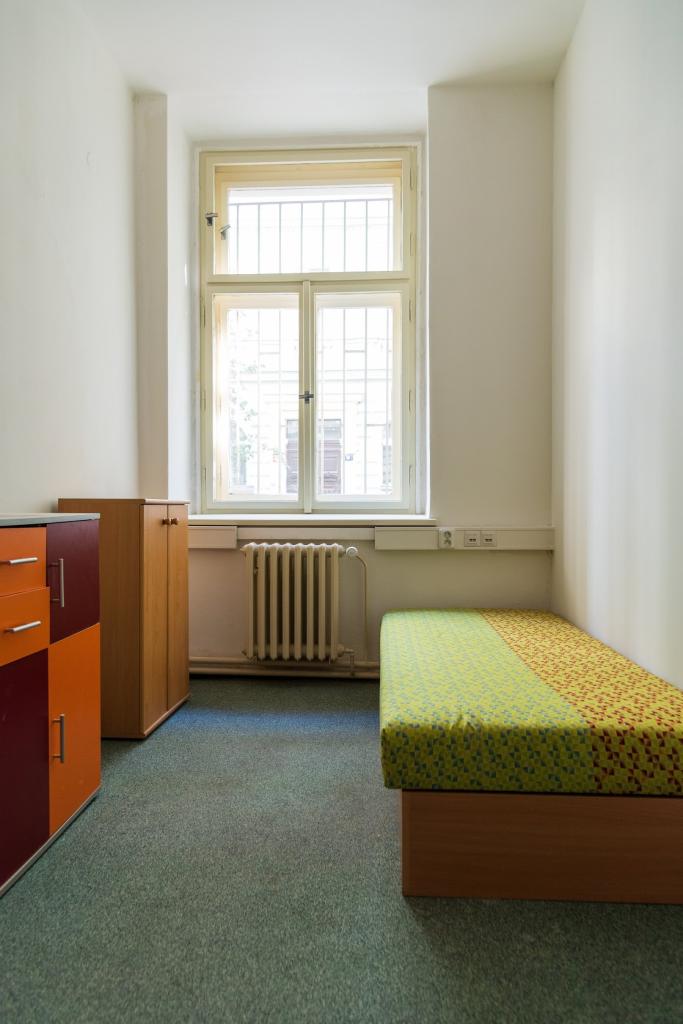 Pronajem bytu celý pokoj 15 m2