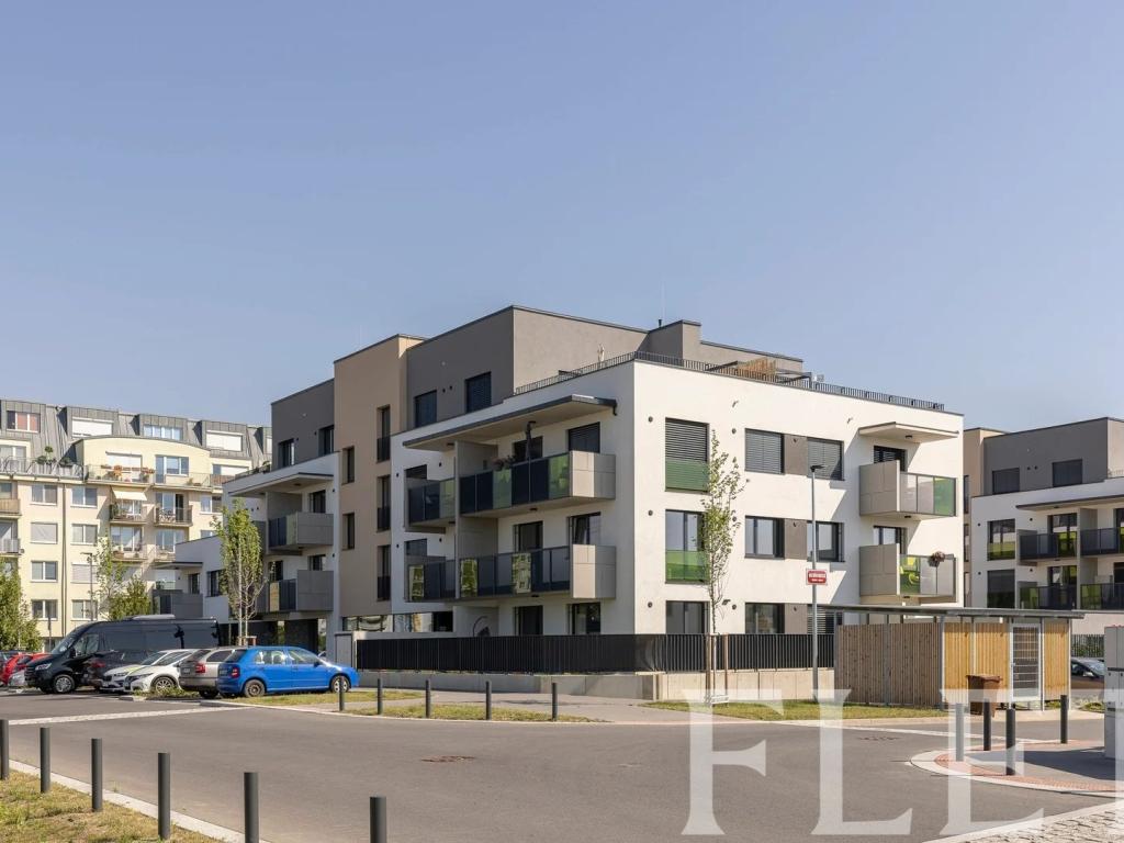 Pronájem bytu 2+kk 44 m2, Praha – náhled fotky 13