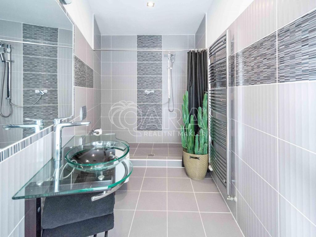 Prodej domu 274 m2, Neratovice – náhled fotky 14