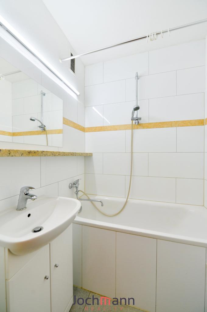 Prodej bytu 2+1 47 m2, Zliv – náhled fotky 12