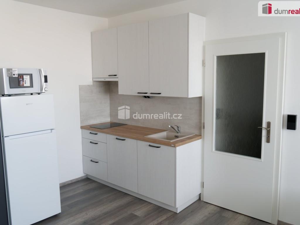 Pronájem bytu 1+kk 32 m2