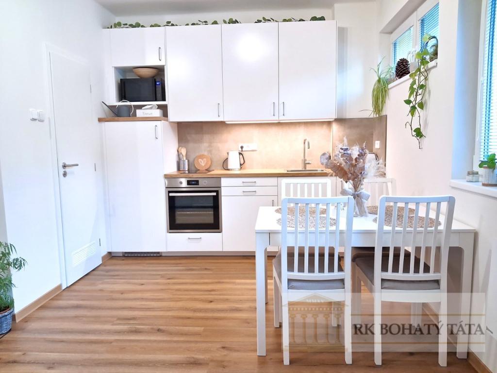 Pronájem bytu 2+kk 33 m2