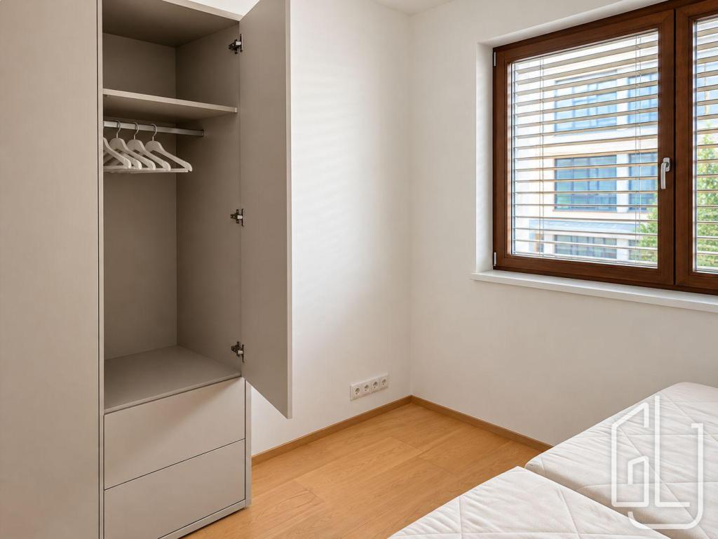 Pronájem bytu 2+kk 56 m2, Praha – náhled fotky 6