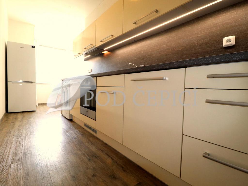 Pronajem bytu 2+1 62 m2