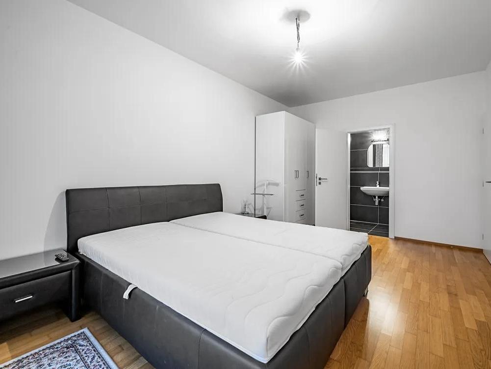 Pronájem bytu 3+kk 91 m2