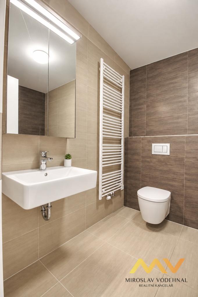 Pronájem bytu 1+kk 32 m2, Hradec Králové – náhled fotky 11