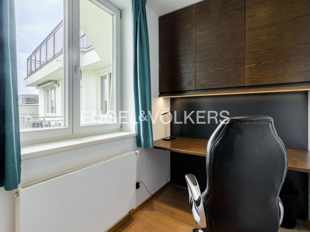 Pronájem bytu 4+kk 140 m2, Praha – náhled fotky 8