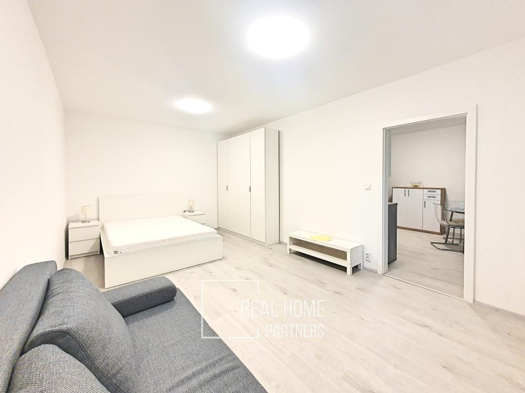 Pronájem bytu 1+1 40 m2