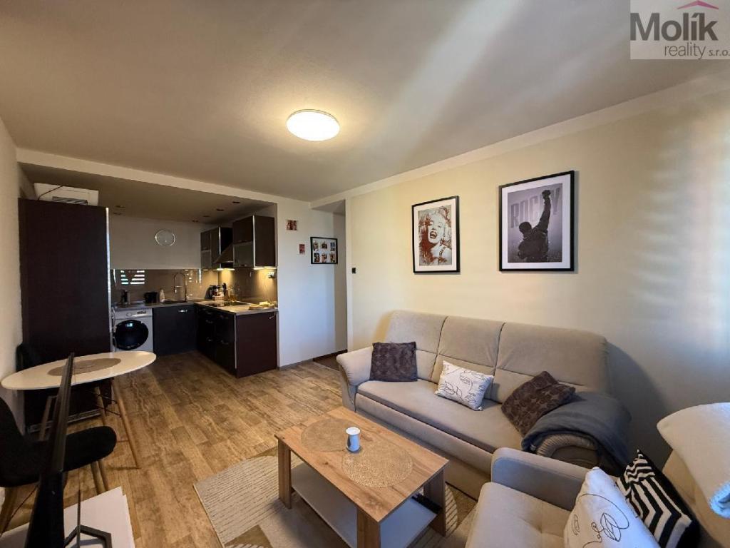 Pronájem bytu 2+kk 40 m2