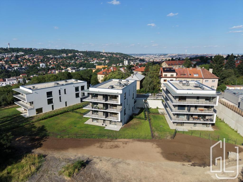 Pronájem bytu 2+kk 54 m2, Praha – náhled fotky 13