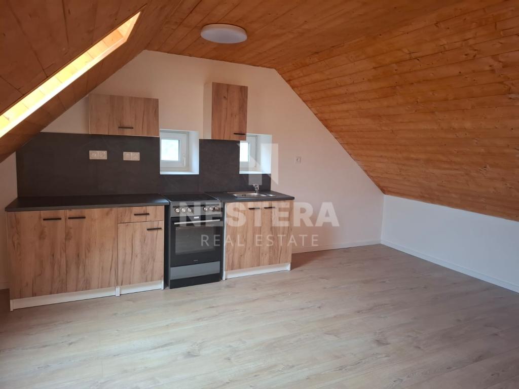 Pronájem bytu atypický 77 m2