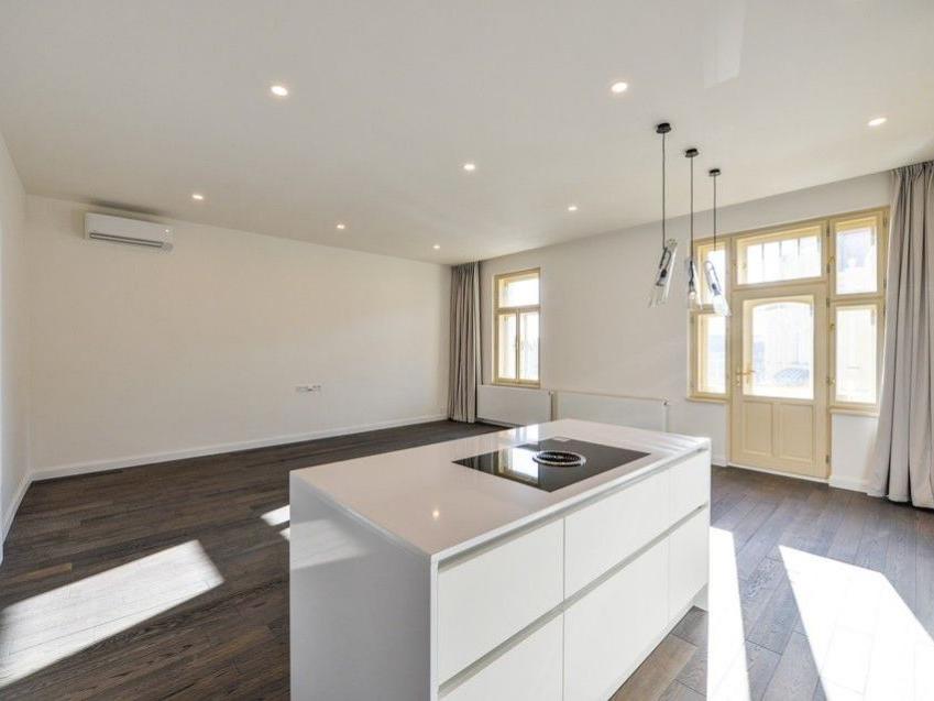 Pronájem bytu 4+kk 163 m2