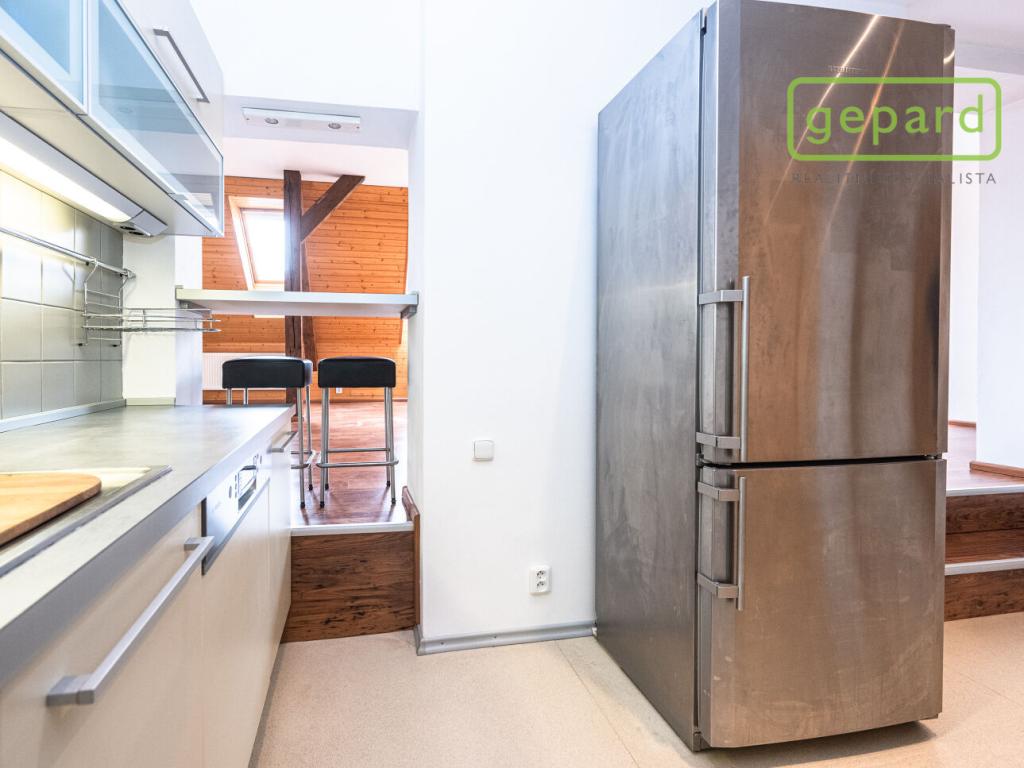 Pronájem bytu 2+kk 75 m2, Praha – náhled fotky 13