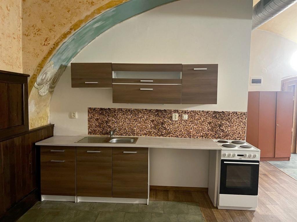 Pronájem bytu 2+kk 80 m2