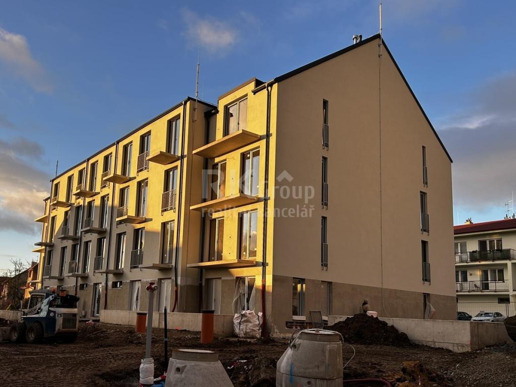 1+kk, Český Brod - Zborovská, 1044410 Kč, 42 m2