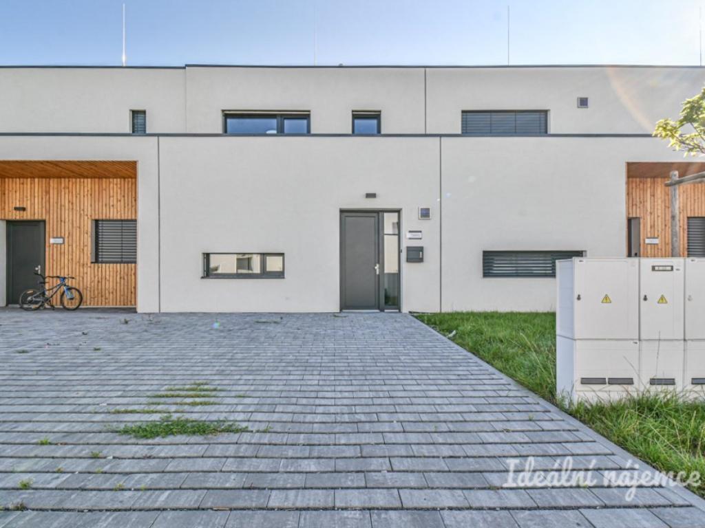 Pronájem fivePlusRooms, Olomouc - Mačákova, 40000