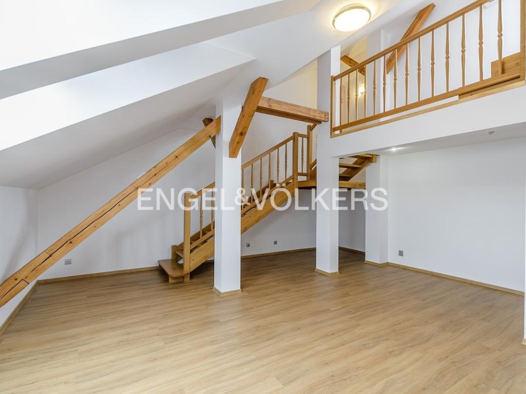 Pronájem bytu 4+1 194 m2