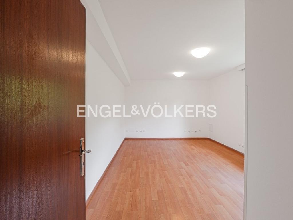 Pronájem domu 417 m2, Praha – náhled fotky 9