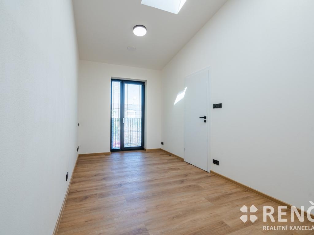 Pronájem bytu 2+kk 52 m2