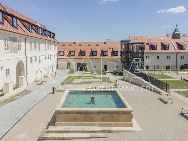 Pronájem bytu 5+kk 107 m2, Praha – náhled fotky 3