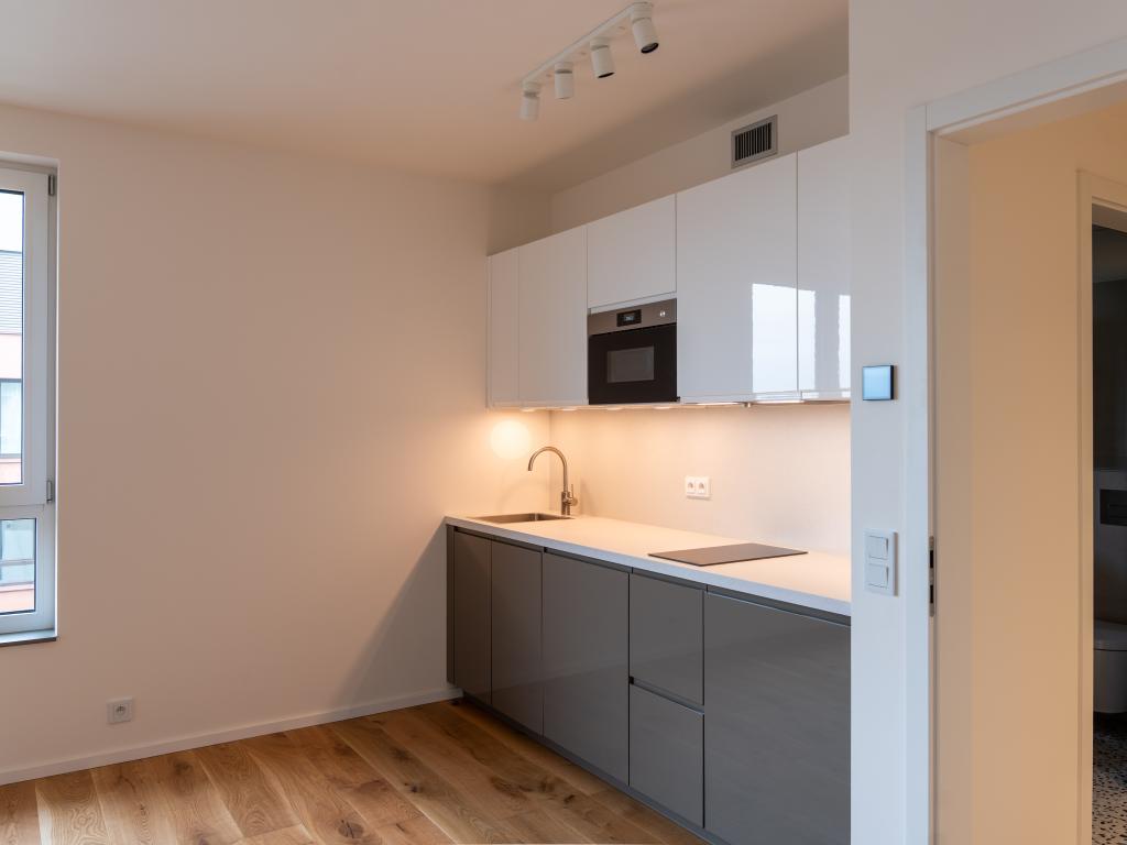 Pronájem bytu 1+kk 37 m2, Praha – náhled fotky 4