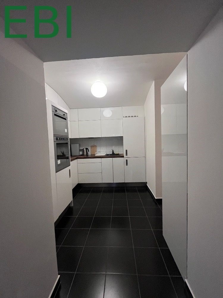 Pronájem bytu 2+kk 48 m2, Praha – náhled fotky 16