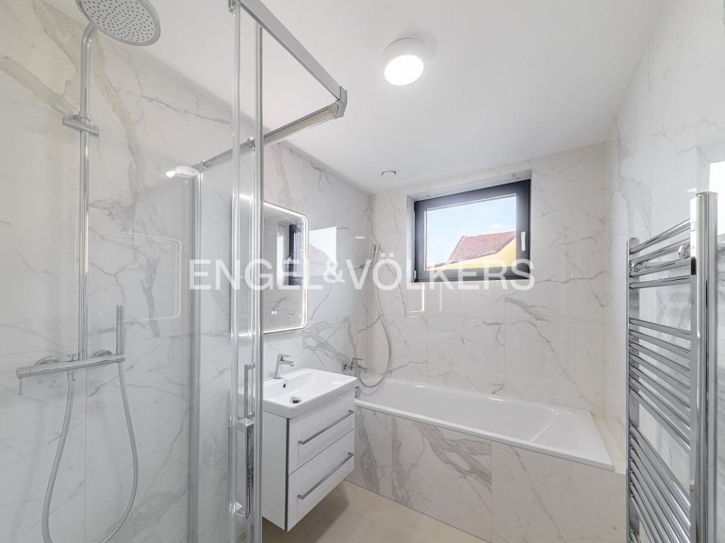 Pronájem bytu 2+kk 60 m2