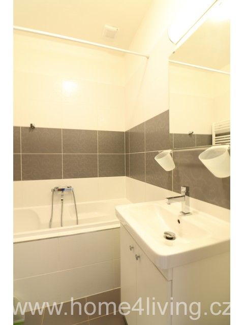 Pronájem bytu 2+kk 52 m2