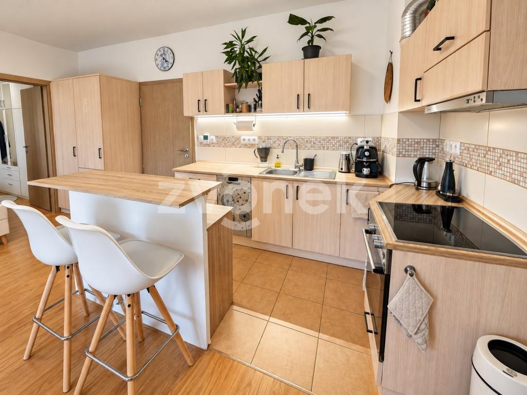 Pronájem bytu 2+kk 57 m2, Zlín – náhled fotky 8