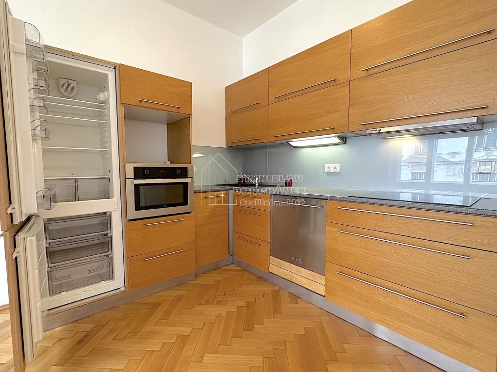 Pronájem bytu 2+kk 44 m2