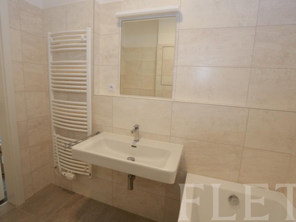 Pronájem bytu 2+kk 57 m2, Praha – náhled fotky 13