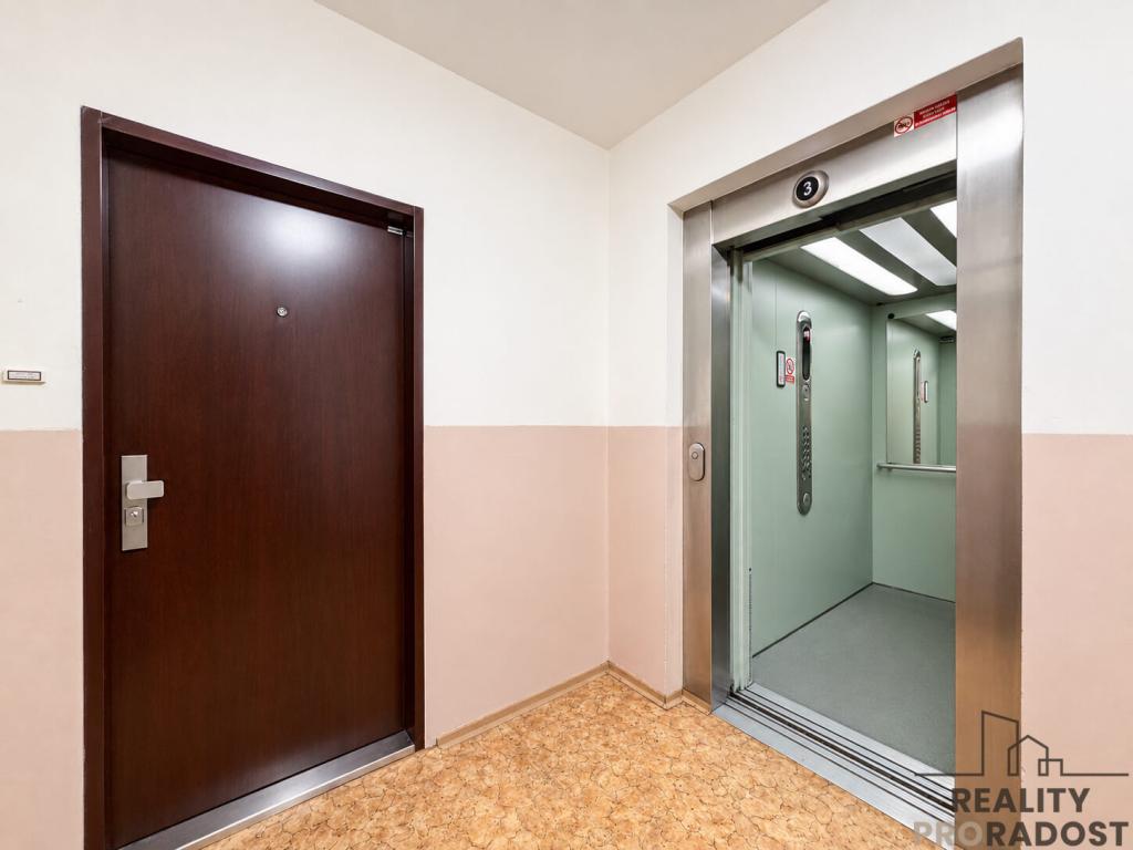 Prodej bytu 3+1 68 m2, Praha – náhled fotky 26