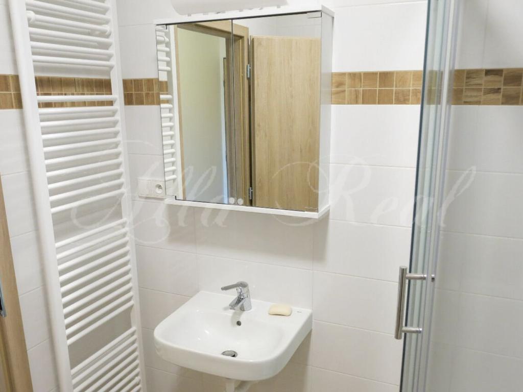Pronájem bytu 1+kk 32 m2