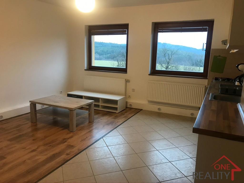 Pronájem bytu 3+kk 68 m2, Pozlovice – náhled fotky 9